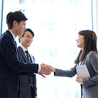 初対面の方と接する機会が多い方