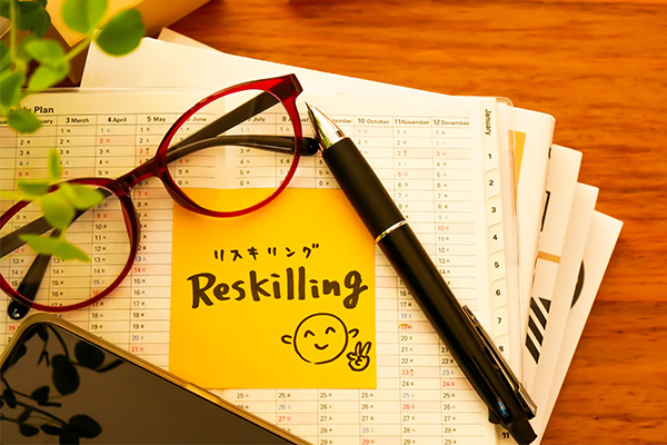 リスキリングの導入事例８選！効果や導入すべき企業の特徴を解説