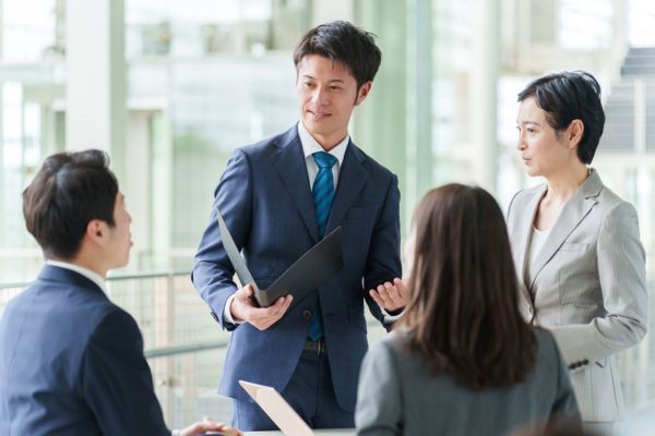 リスクマネジメントとは？目的やもたらすメリット、実施のプロセスをわかりやすく解説