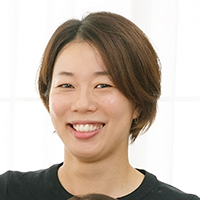 蔭山 佳世さん