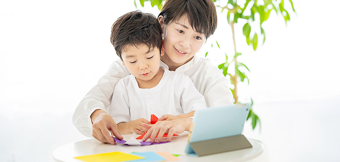 保育士資格取得講座｜通信教育講座なら生涯学習のユーキャン