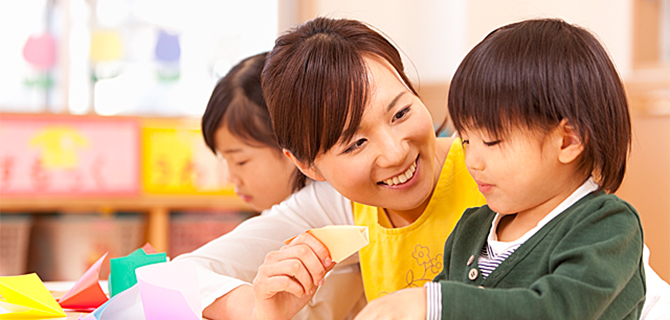 ユーキャンの保育士資格取得講座｜保育士とは