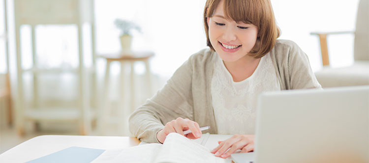 ユーキャンの社会保険労務士（社労士）資格取得講座｜ハイブリッド合格